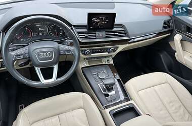 Внедорожник / Кроссовер Audi Q5 2019 в Львове