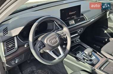 Внедорожник / Кроссовер Audi Q5 2020 в 
