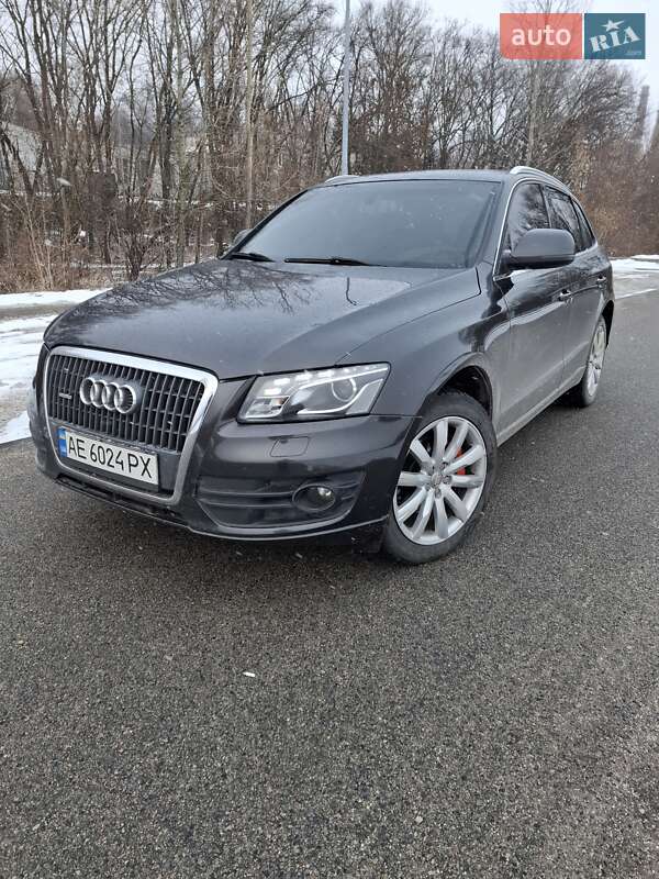 Внедорожник / Кроссовер Audi Q5 2011 в Днепре