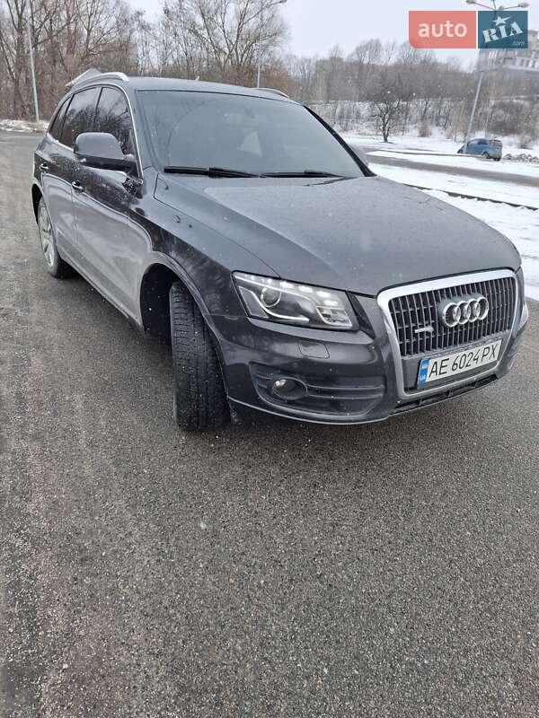 Внедорожник / Кроссовер Audi Q5 2011 в Днепре