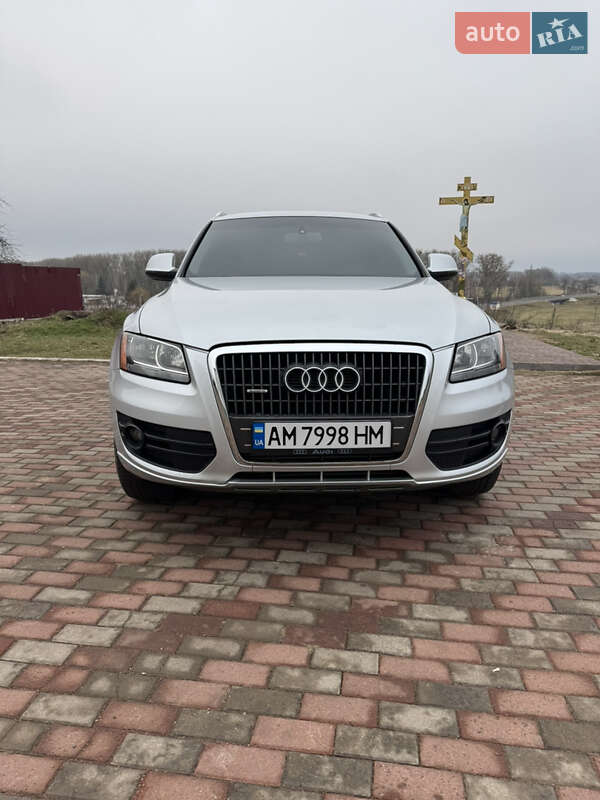 Внедорожник / Кроссовер Audi Q5 2011 в Коростене