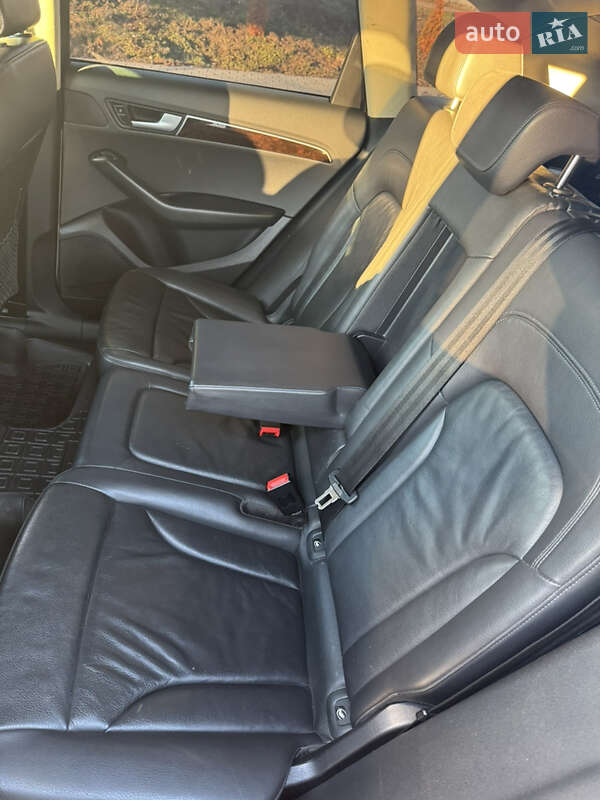 Внедорожник / Кроссовер Audi Q5 2011 в Коростене