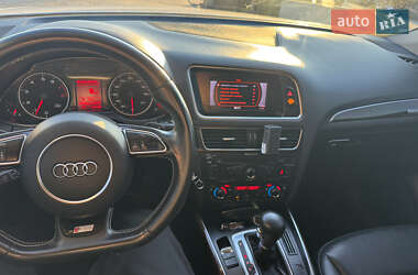 Внедорожник / Кроссовер Audi Q5 2011 в 