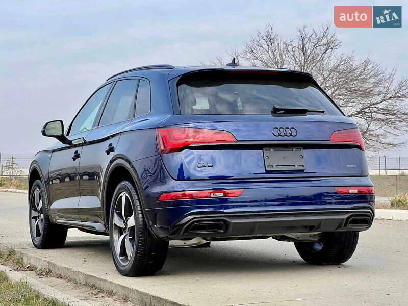 Внедорожник / Кроссовер Audi Q5 2022 в Киеве