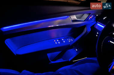 Внедорожник / Кроссовер Audi Q5 2018 в 