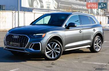 Внедорожник / Кроссовер Audi Q5 2022 в 