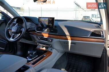 Внедорожник / Кроссовер Audi Q5 2022 в 