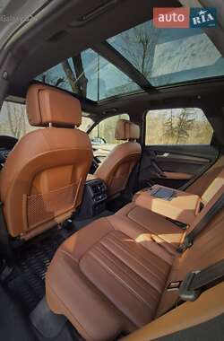Внедорожник / Кроссовер Audi Q5 2022 в 