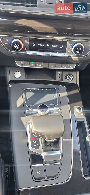 Внедорожник / Кроссовер Audi Q5 2020 в Харькове