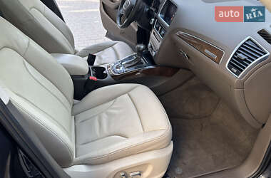 Позашляховик / Кросовер Audi Q5 2015 в 