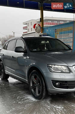 Внедорожник / Кроссовер Audi Q5 2011 в 