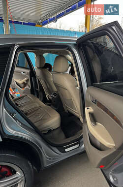 Внедорожник / Кроссовер Audi Q5 2011 в 