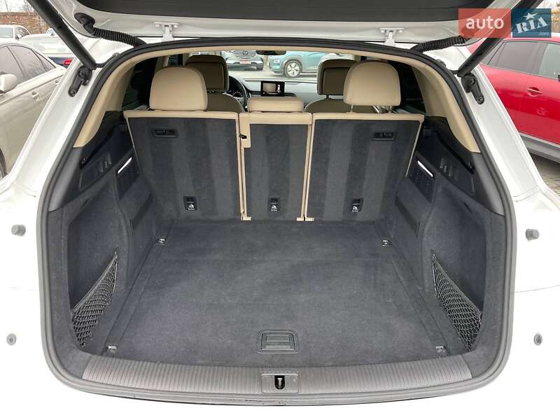Внедорожник / Кроссовер Audi Q5 2017 в Львове