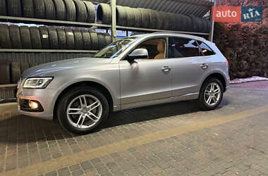 Внедорожник / Кроссовер Audi Q5 2015 в 