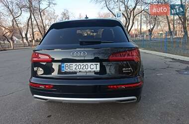 Внедорожник / Кроссовер Audi Q5 2017 в 