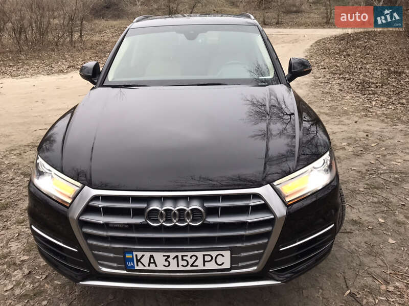 Внедорожник / Кроссовер Audi Q5 2019 в Киеве