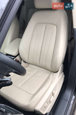Внедорожник / Кроссовер Audi Q5 2019 в 