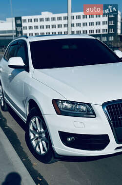 Внедорожник / Кроссовер Audi Q5 2012 в 
