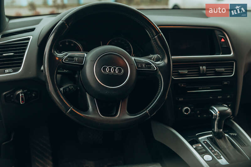 Внедорожник / Кроссовер Audi Q5 2014 в Луцке
