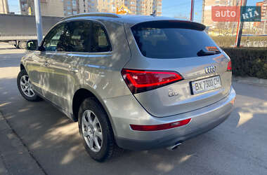 Внедорожник / Кроссовер Audi Q5 2012 в 