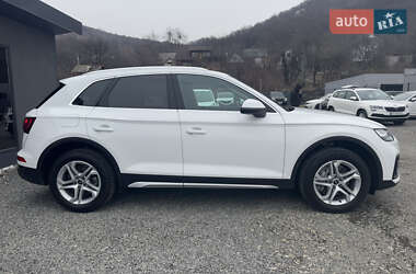 Внедорожник / Кроссовер Audi Q5 2022 в 