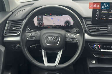 Внедорожник / Кроссовер Audi Q5 2022 в 