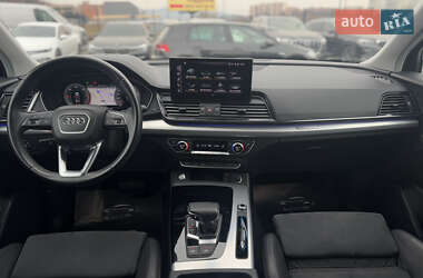 Внедорожник / Кроссовер Audi Q5 2022 в 