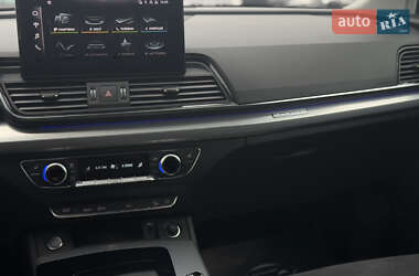 Внедорожник / Кроссовер Audi Q5 2022 в 