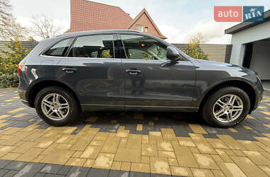 Внедорожник / Кроссовер Audi Q5 2009 в 