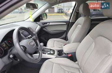 Внедорожник / Кроссовер Audi Q5 2015 в 