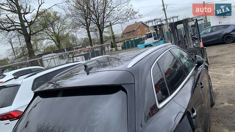 Внедорожник / Кроссовер Audi Q5 2020 в Нововолынске