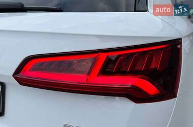 Внедорожник / Кроссовер Audi Q5 2018 в 