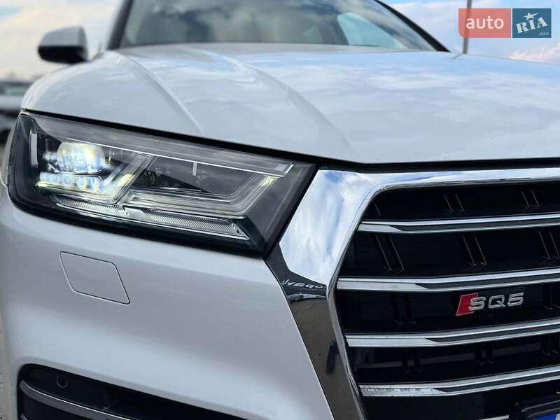 Позашляховик / Кросовер Audi Q5 2018 в Львові