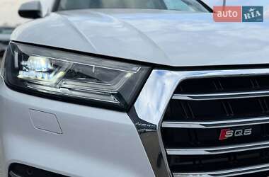 Внедорожник / Кроссовер Audi Q5 2018 в 