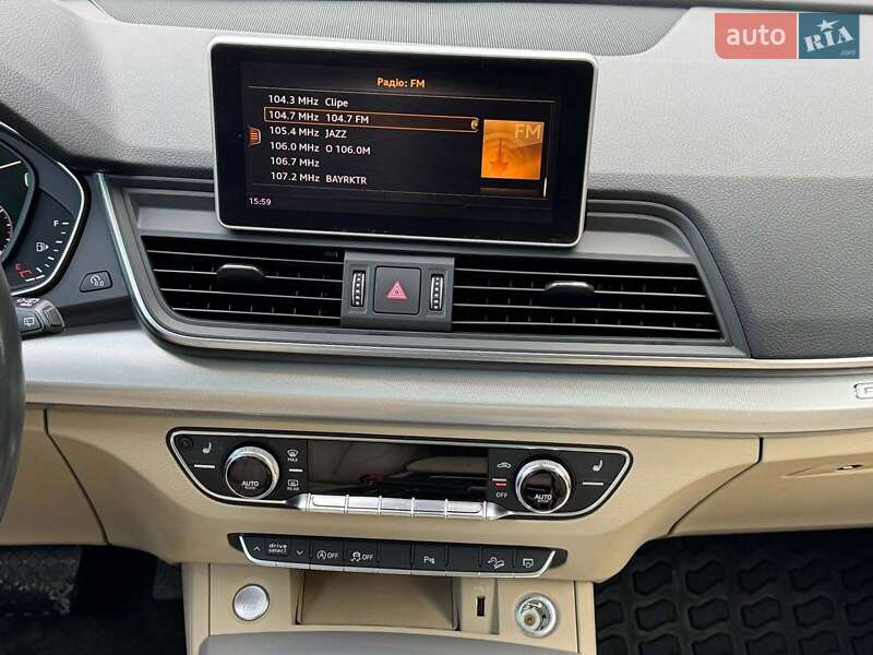 Позашляховик / Кросовер Audi Q5 2018 в Львові