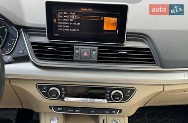 Внедорожник / Кроссовер Audi Q5 2018 в 
