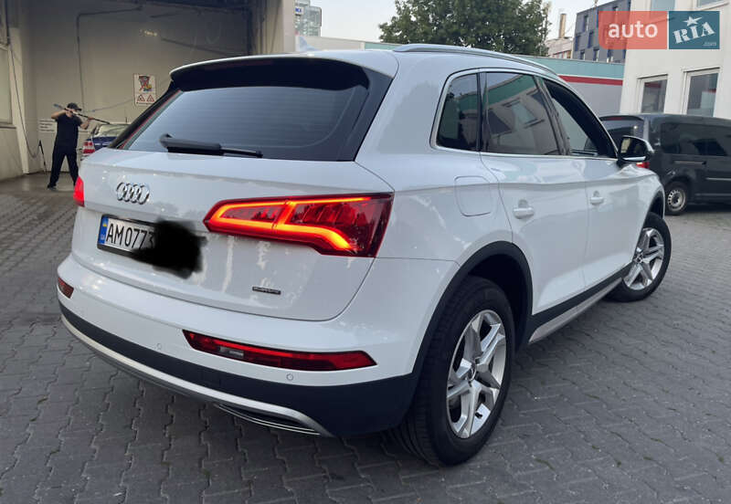 Внедорожник / Кроссовер Audi Q5 2017 в Бердичеве