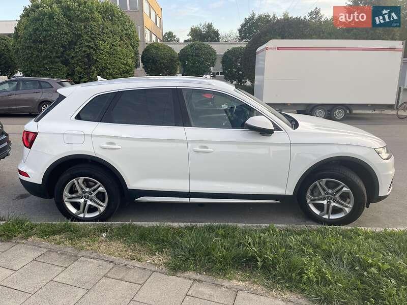 Внедорожник / Кроссовер Audi Q5 2017 в Бердичеве