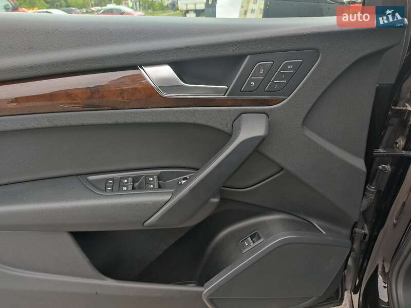 Внедорожник / Кроссовер Audi Q5 2020 в Ивано-Франковске