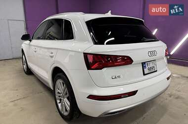 Позашляховик / Кросовер Audi Q5 2019 в Полтаві