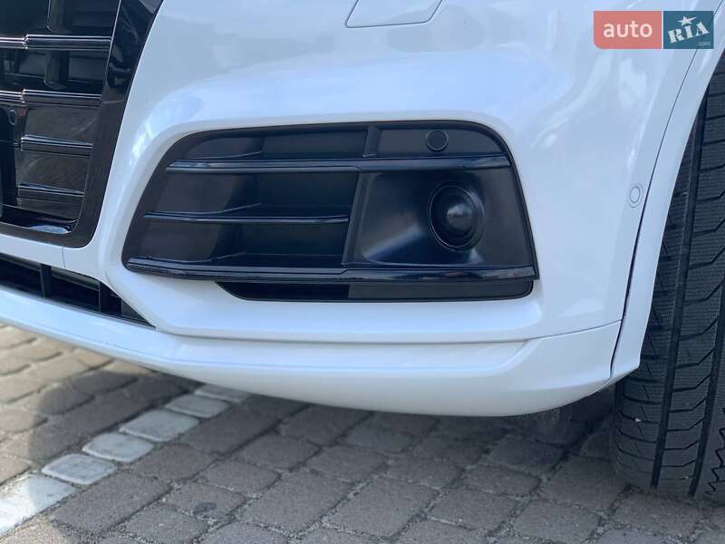 Позашляховик / Кросовер Audi Q5 2018 в Львові