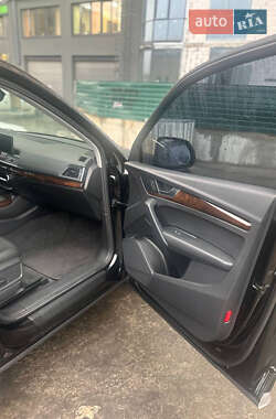 Внедорожник / Кроссовер Audi Q5 2020 в 