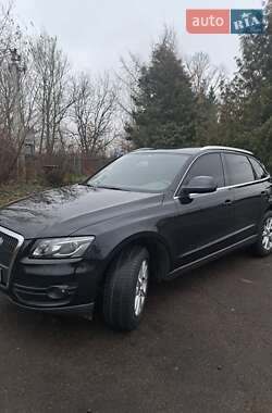 Позашляховик / Кросовер Audi Q5 2011 в Долині