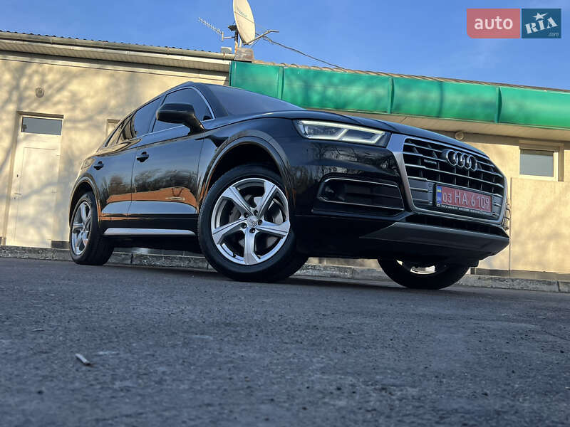 Внедорожник / Кроссовер Audi Q5 2018 в Дрогобыче