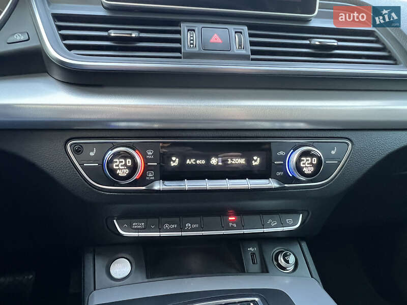 Внедорожник / Кроссовер Audi Q5 2018 в Дрогобыче