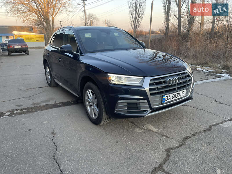 Внедорожник / Кроссовер Audi Q5 2019 в 