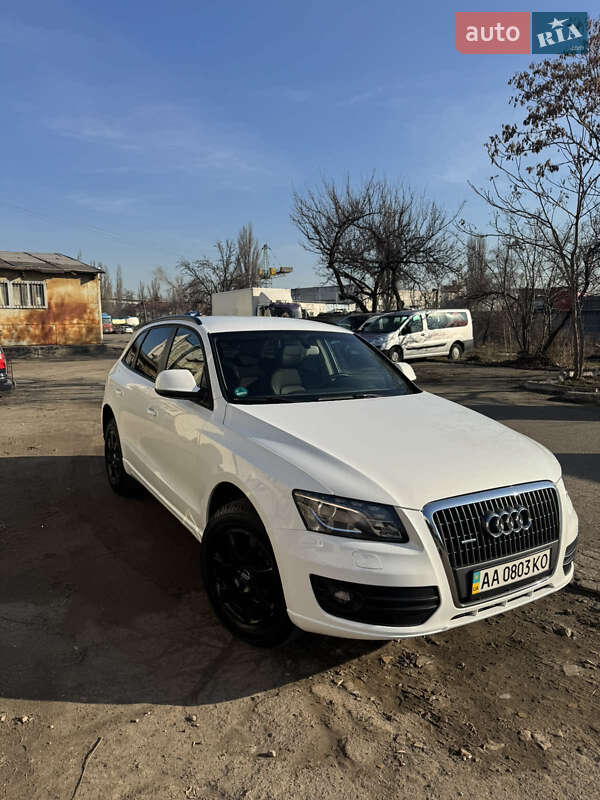 Позашляховик / Кросовер Audi Q5 2011 в Києві фото 2 Позашляховик / Кросовер Audi Q5 2011 в Києві