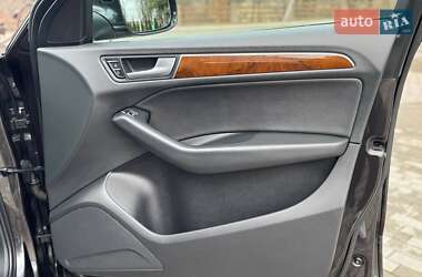 Позашляховик / Кросовер Audi Q5 2015 в 