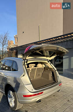 Внедорожник / Кроссовер Audi Q5 2015 в 