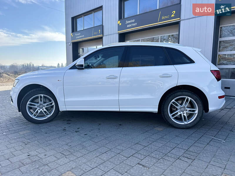 Внедорожник / Кроссовер Audi Q5 2015 в Дрогобыче